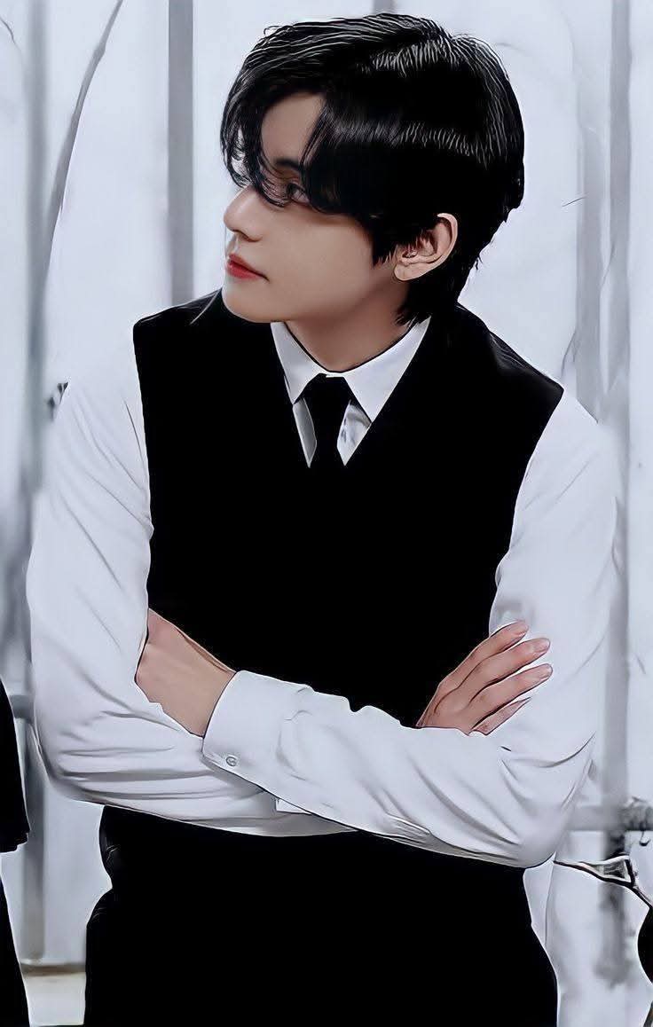 Behind-the-scenes cut of Kim Taehyung (V)