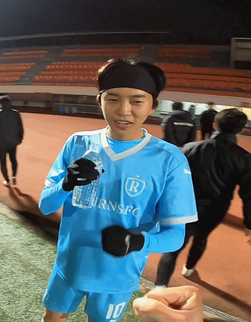 Momen yang diabadikan oleh penggemar Lim Youngwoong