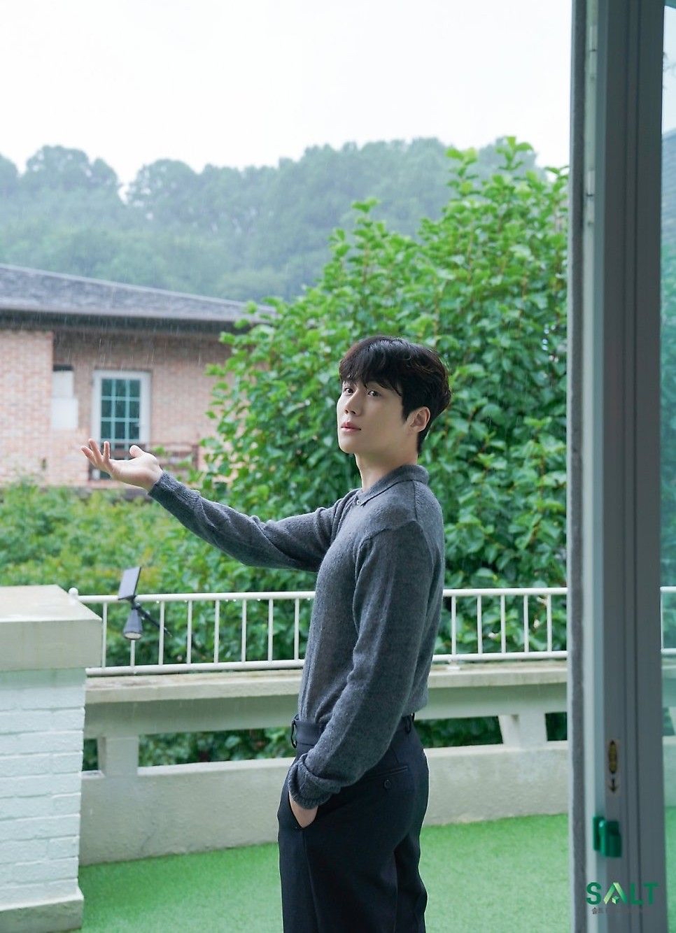 A moment captured by a fan of Kim Seonho