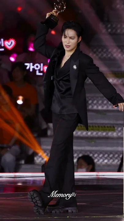 Representative background image loved by Kim Heejae fandom