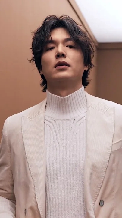 粉絲拍下的李敏鎬瞬間