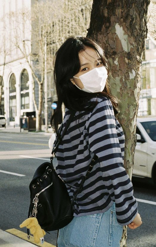 Behind-the-scenes cut of Jisoo (1995)