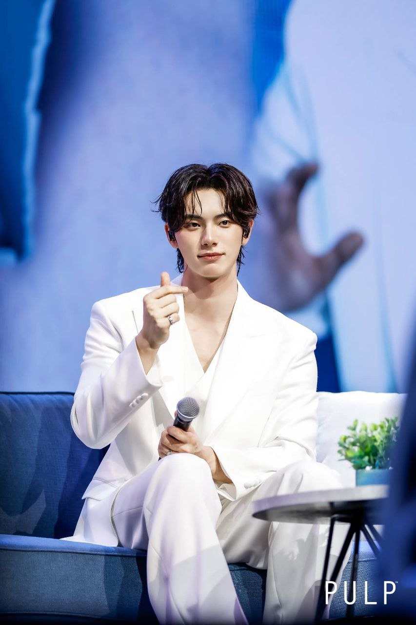 Recent activity shot of Lee Chaemin