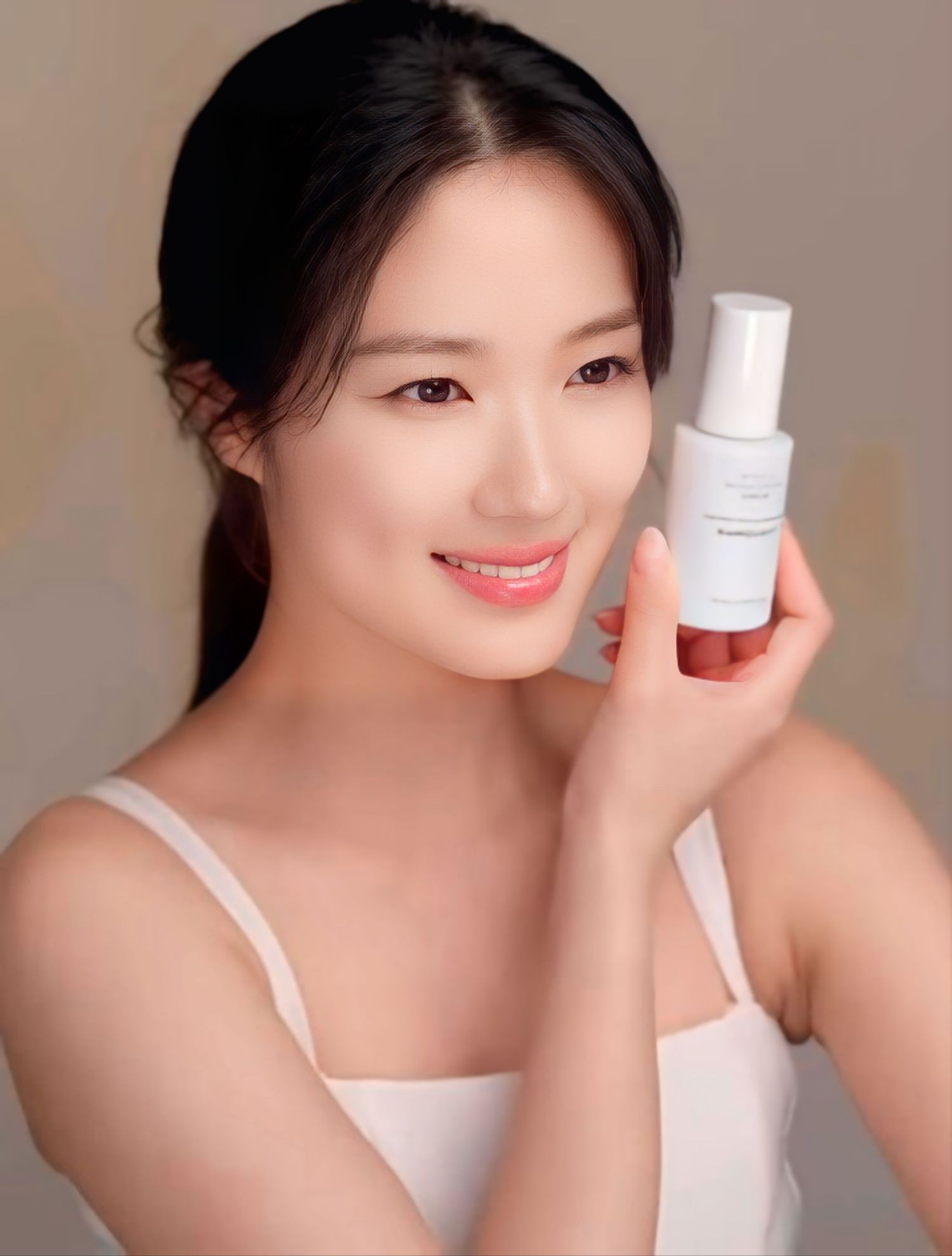 Recent activity shot of Kim Hyeyoon