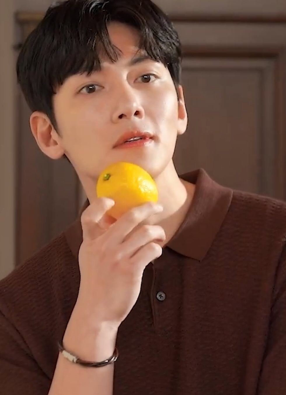 Behind-the-scenes cut of Ji Changwook
