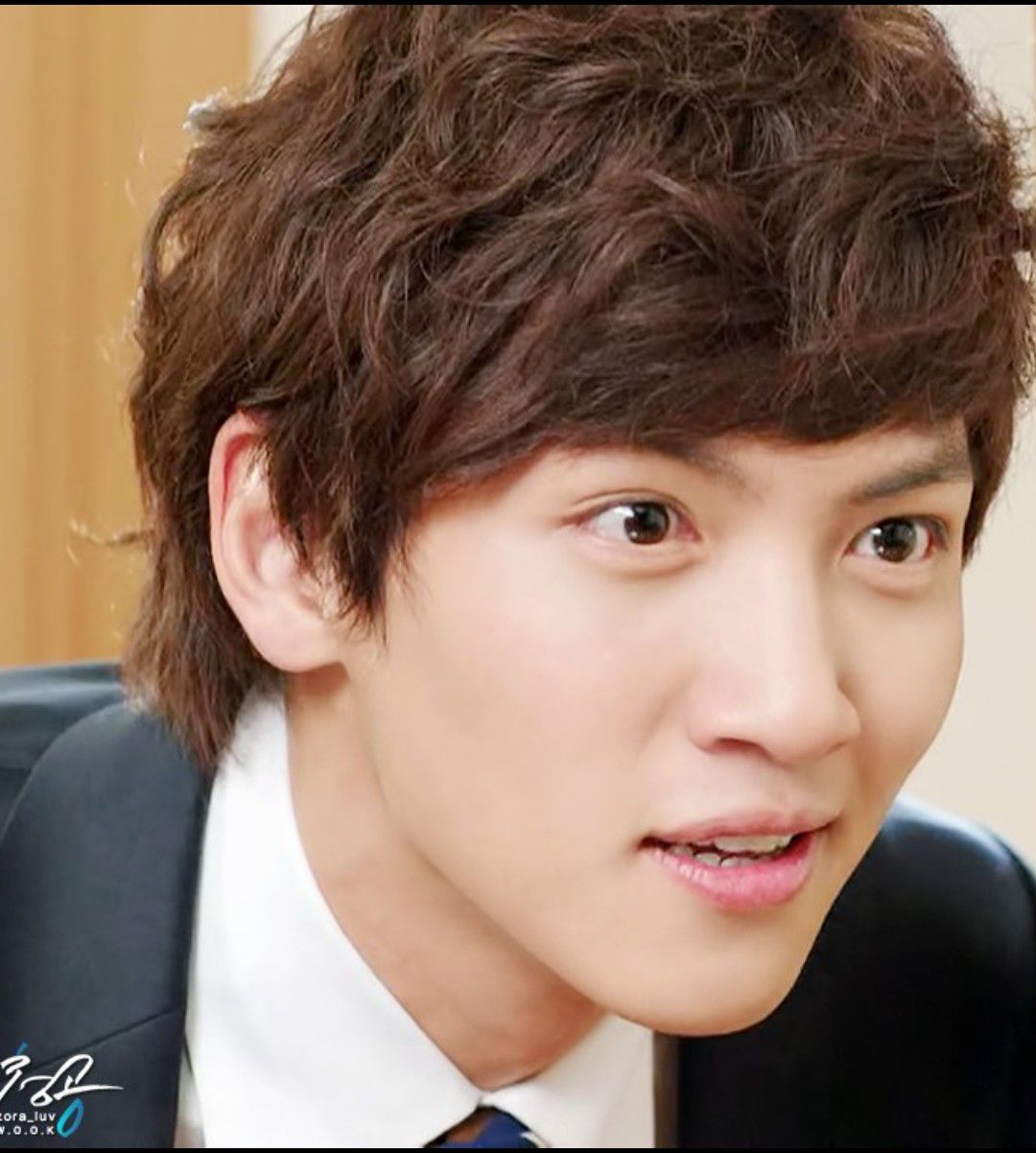 지창욱 최근 활동샷