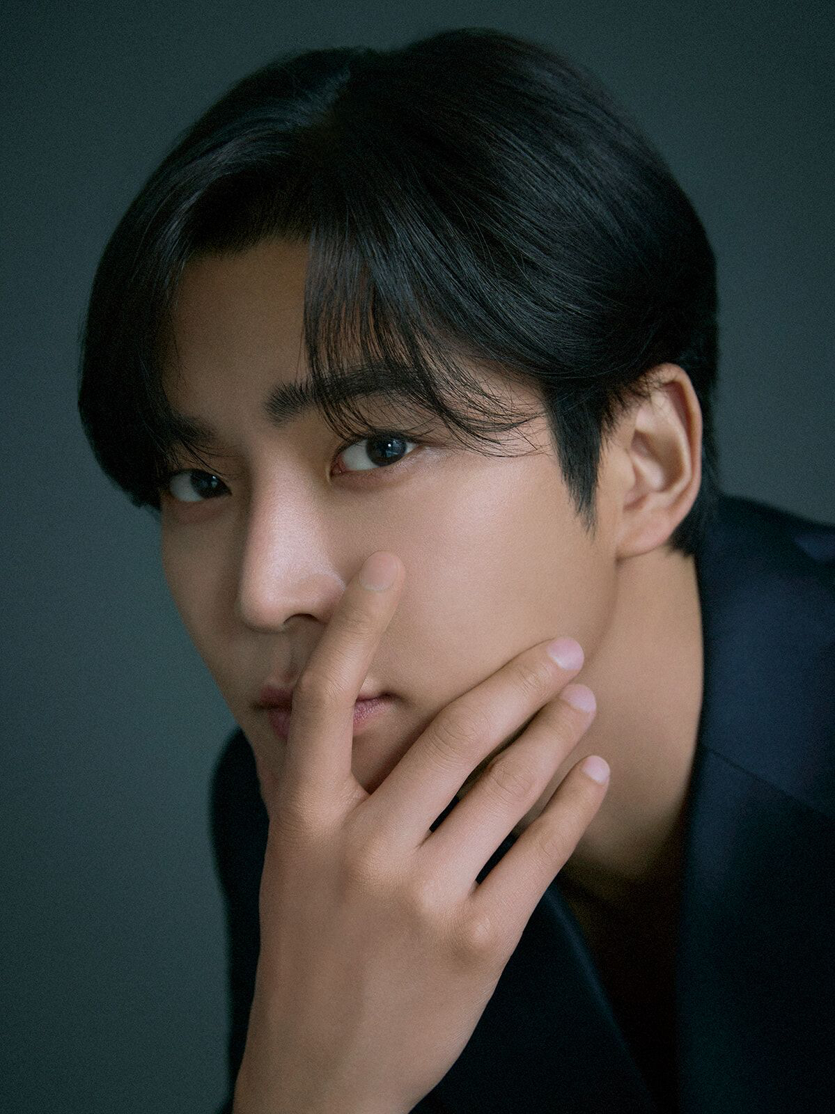 Foto kegiatan terbaru dari Rowoon