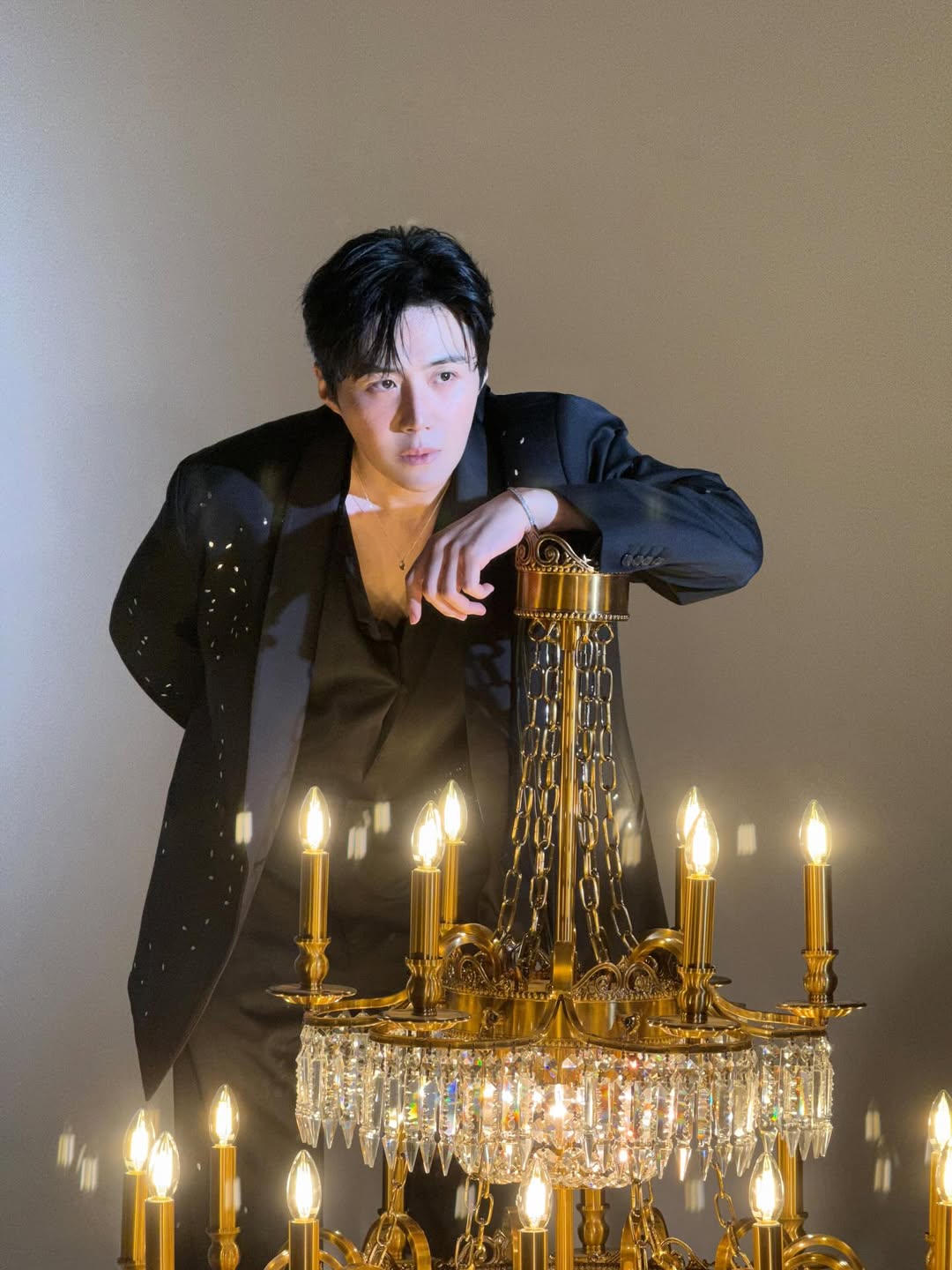 Behind-the-scenes cut of Kim Seonho