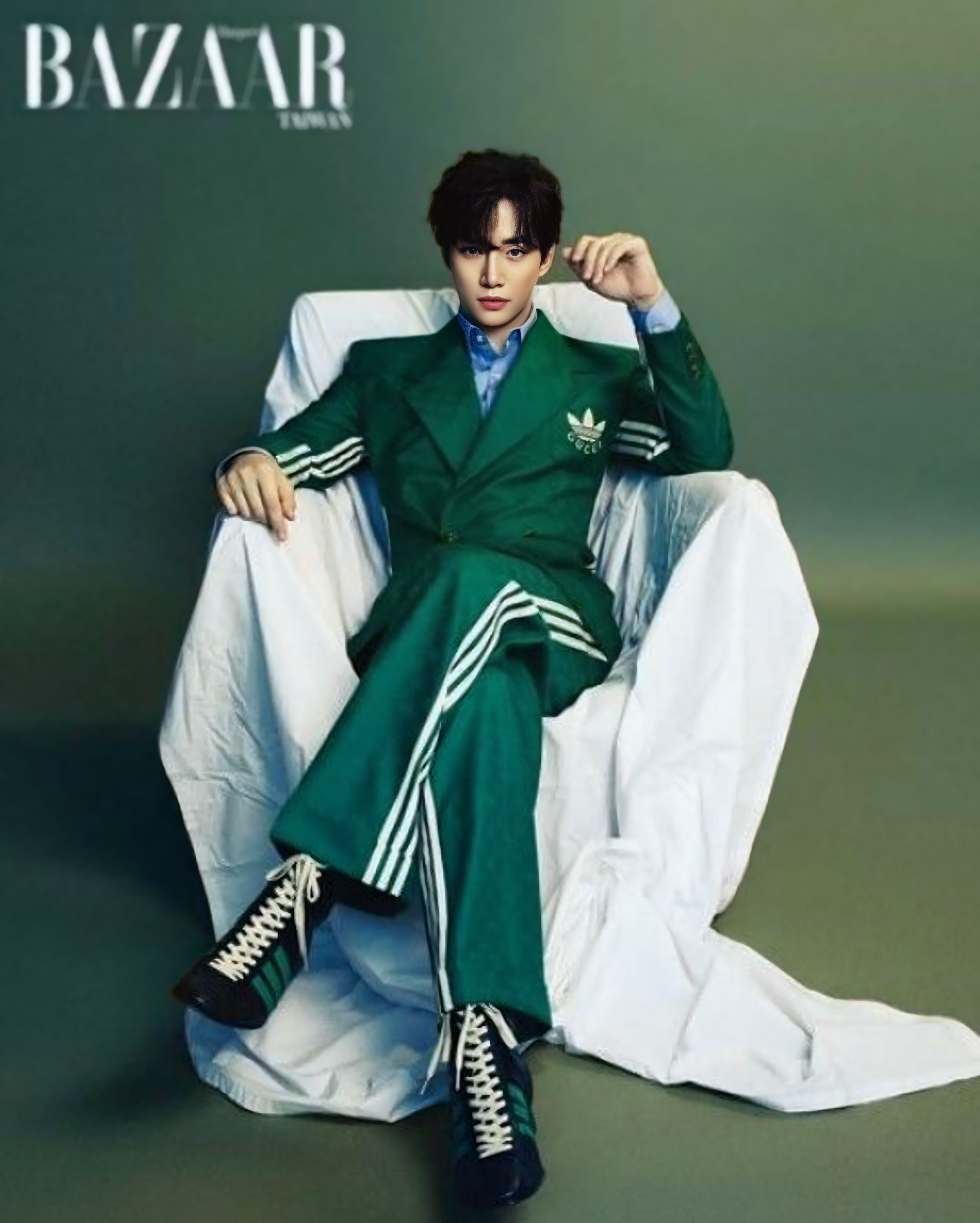 粉丝拍下的李俊昊瞬间