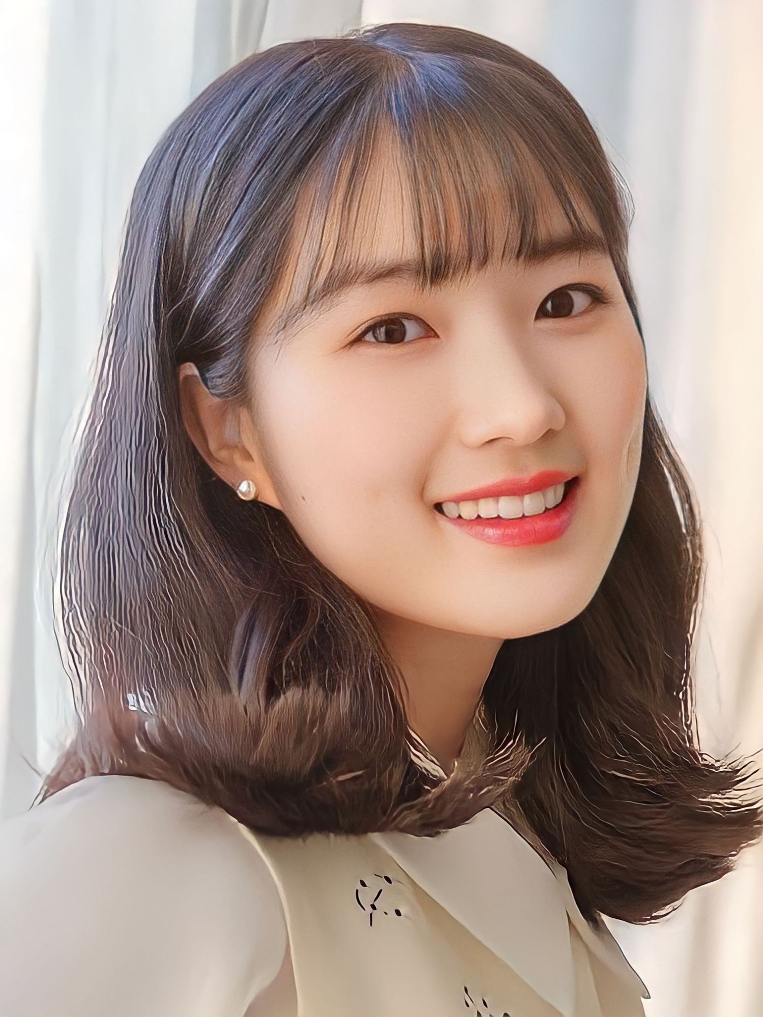 Behind-the-scenes cut of Kim Hyeyoon