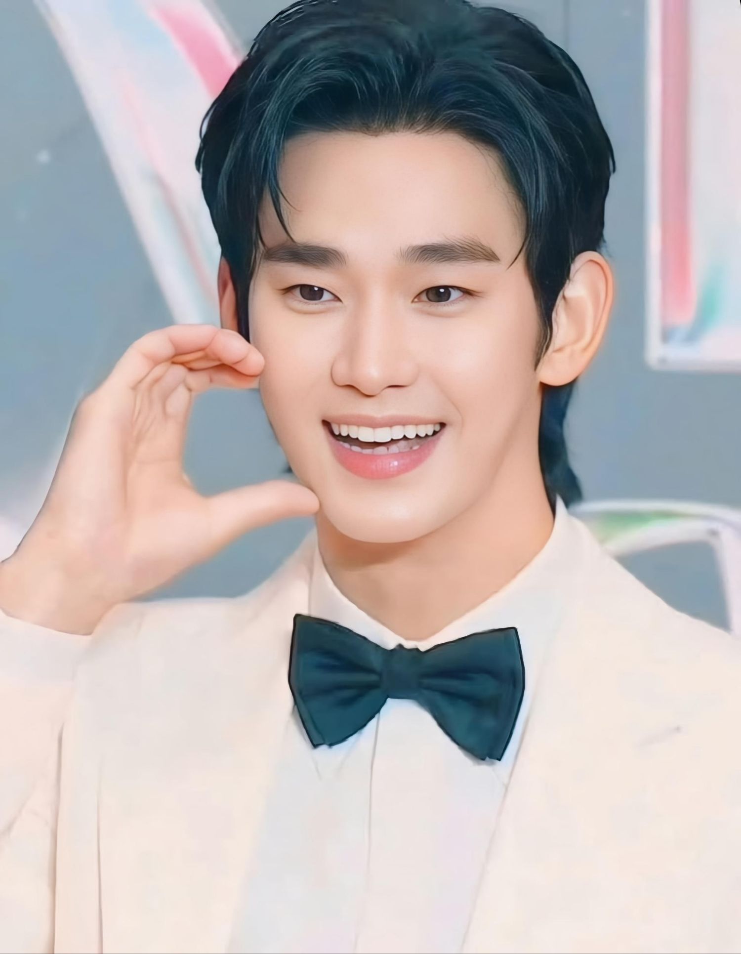 Recent activity shot of Kim Soohyun