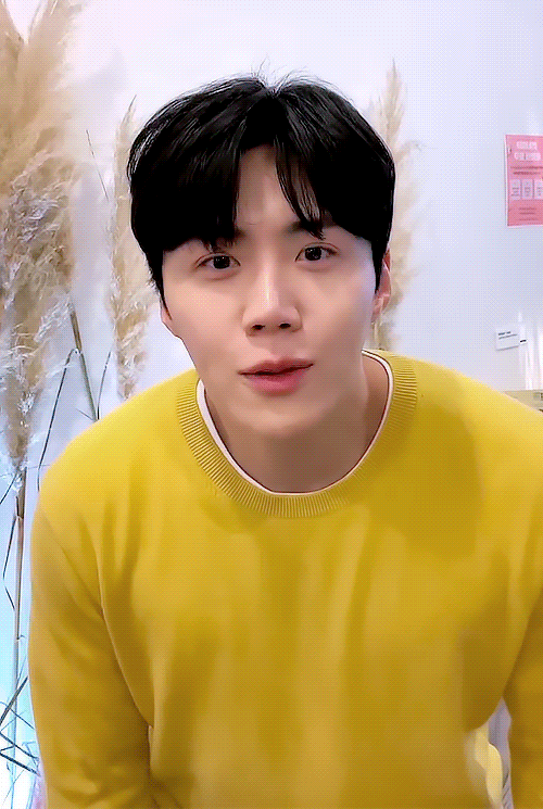 キム・ソンホの最近の活動ショット