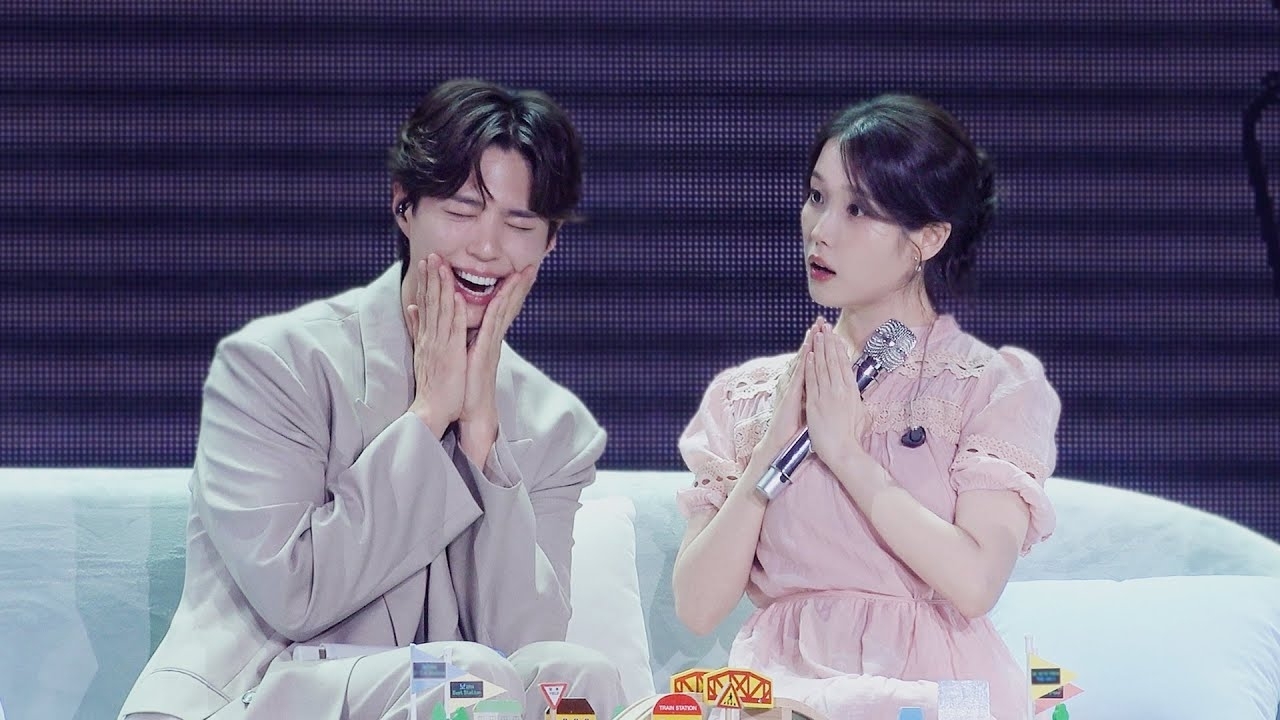 A moment captured by a fan of IU