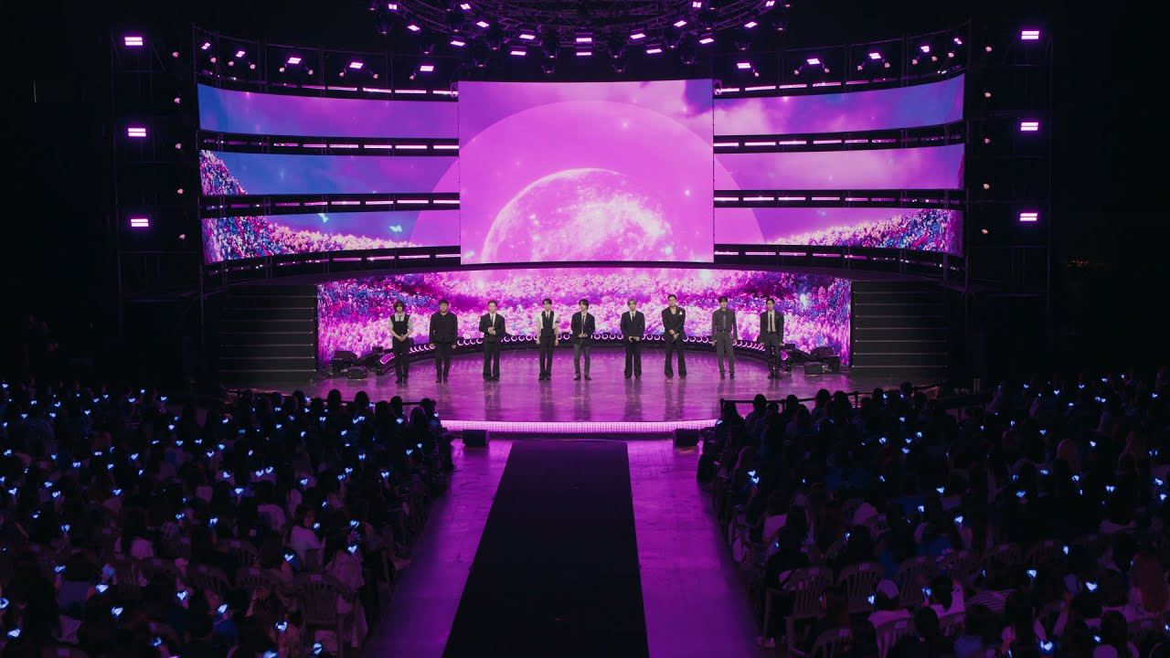 A moment captured by a fan of Choi Siwon