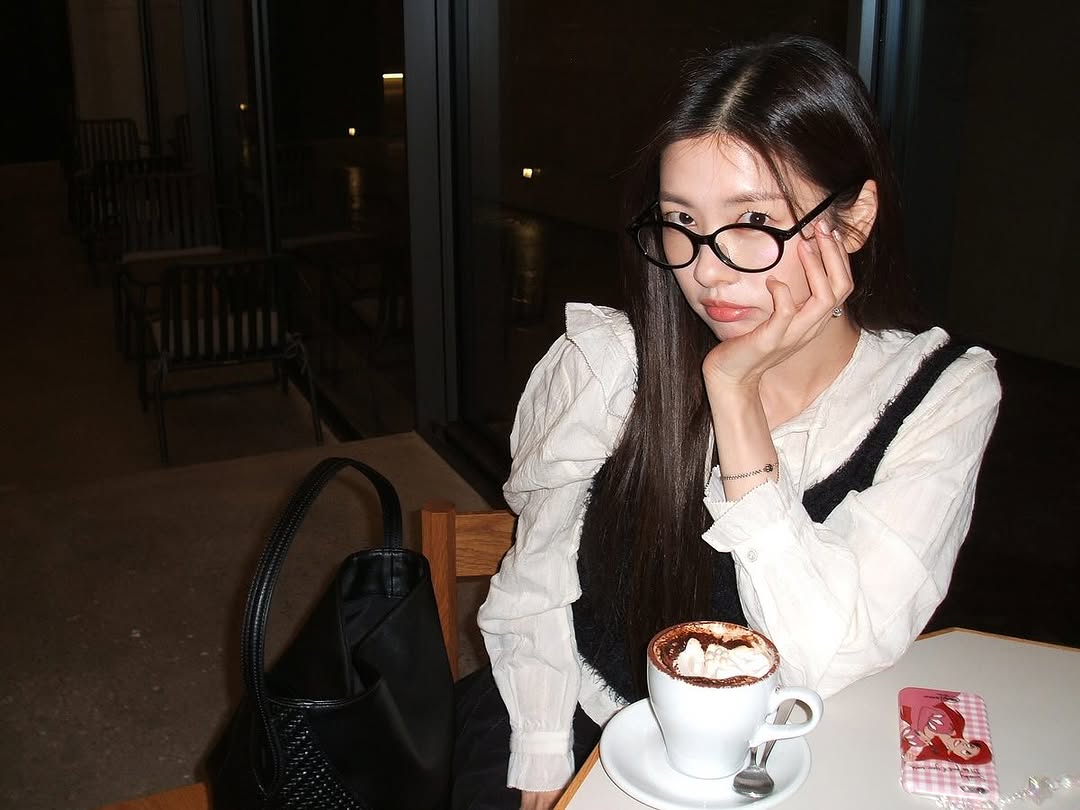 Recent activity shot of Jung Somin