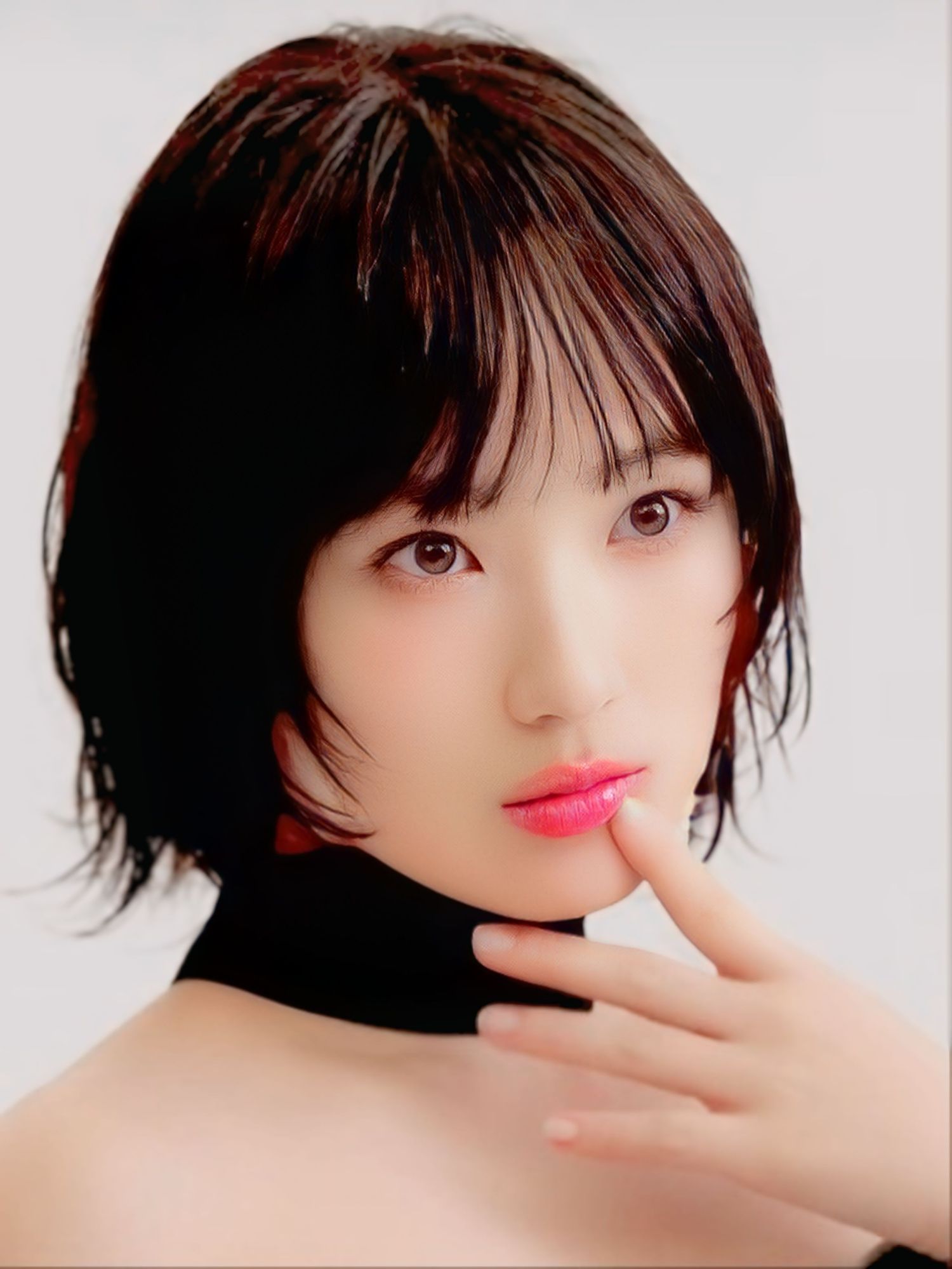 Recent activity shot of Kim Hyeyoon