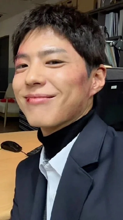 Behind-the-scenes cut of Park Bogum