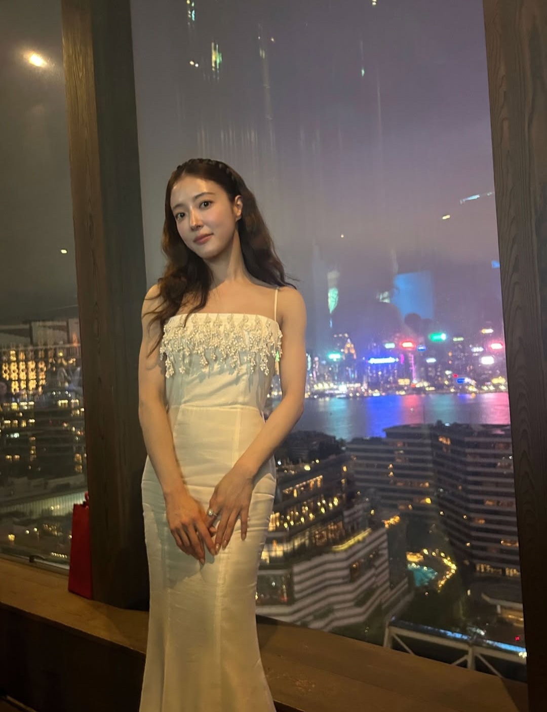 Behind-the-scenes cut of Lee Seyoung