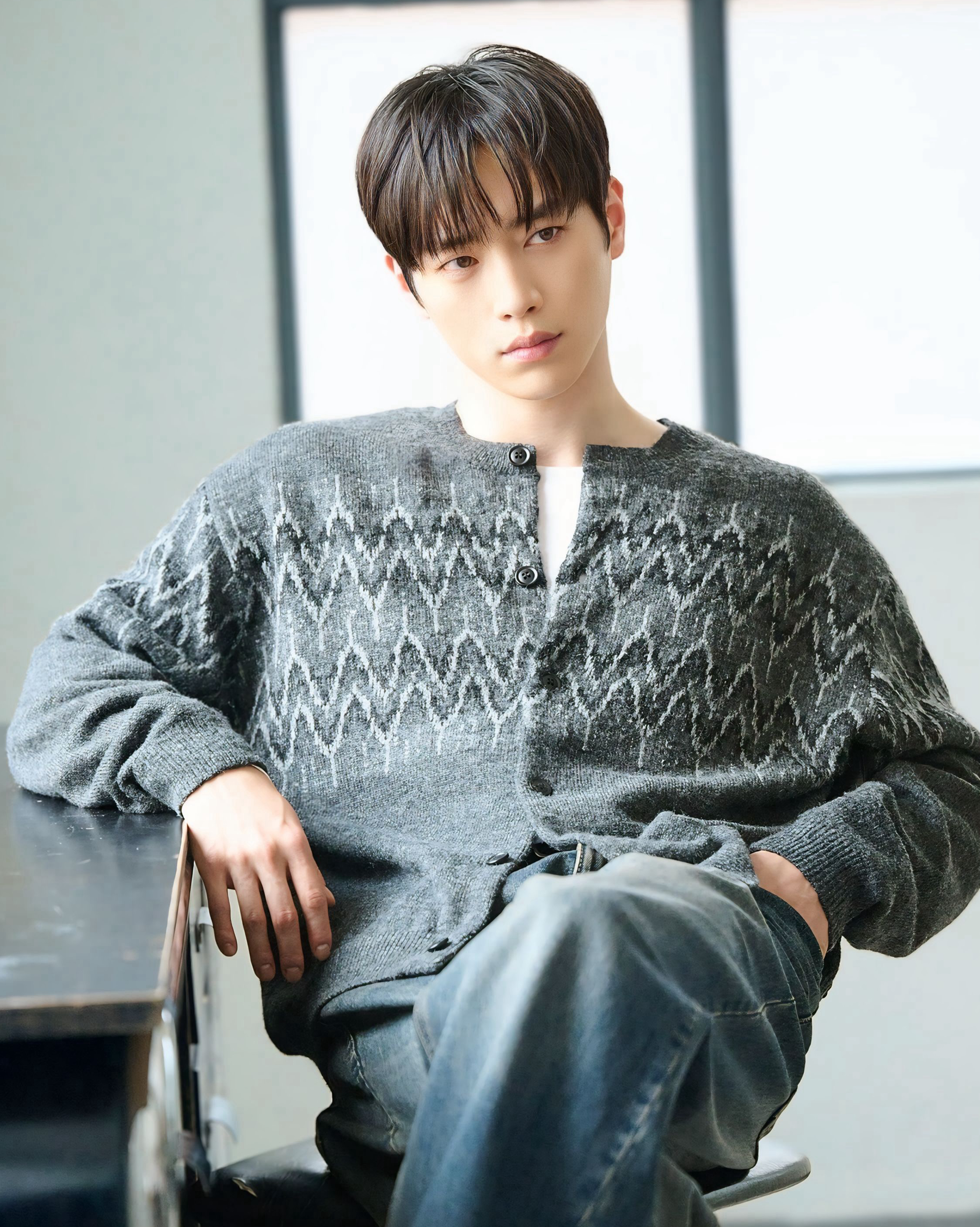Behind-the-scenes cut of Seo Kangjoon