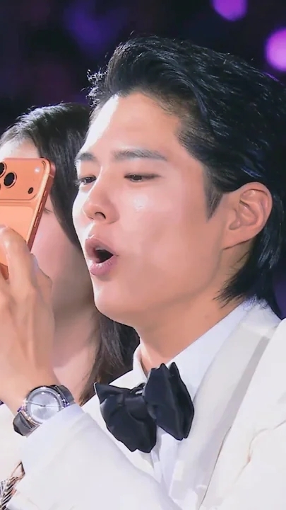 Today's popular wallpaper in Park Bogum community