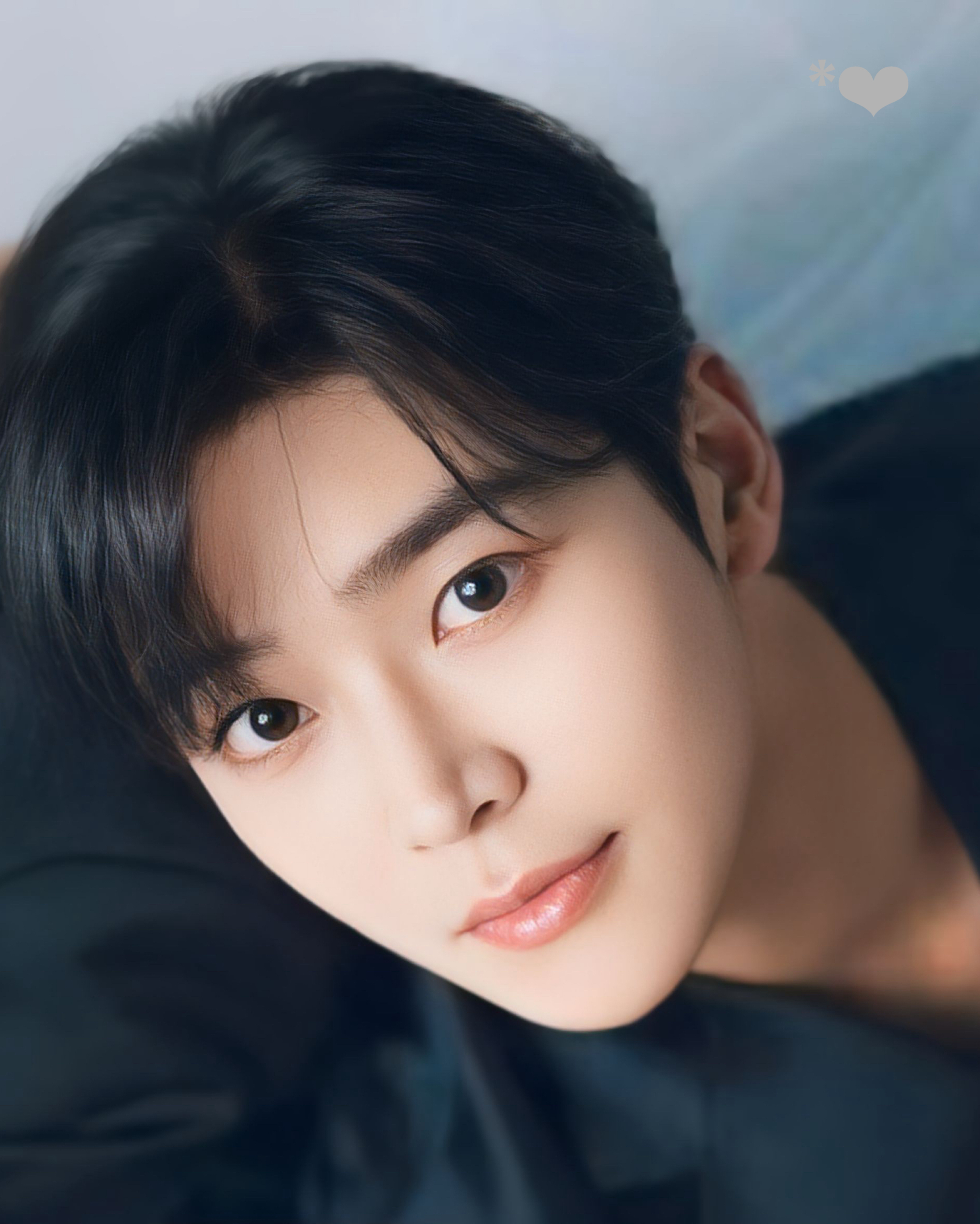 Momen yang diabadikan oleh penggemar Rowoon