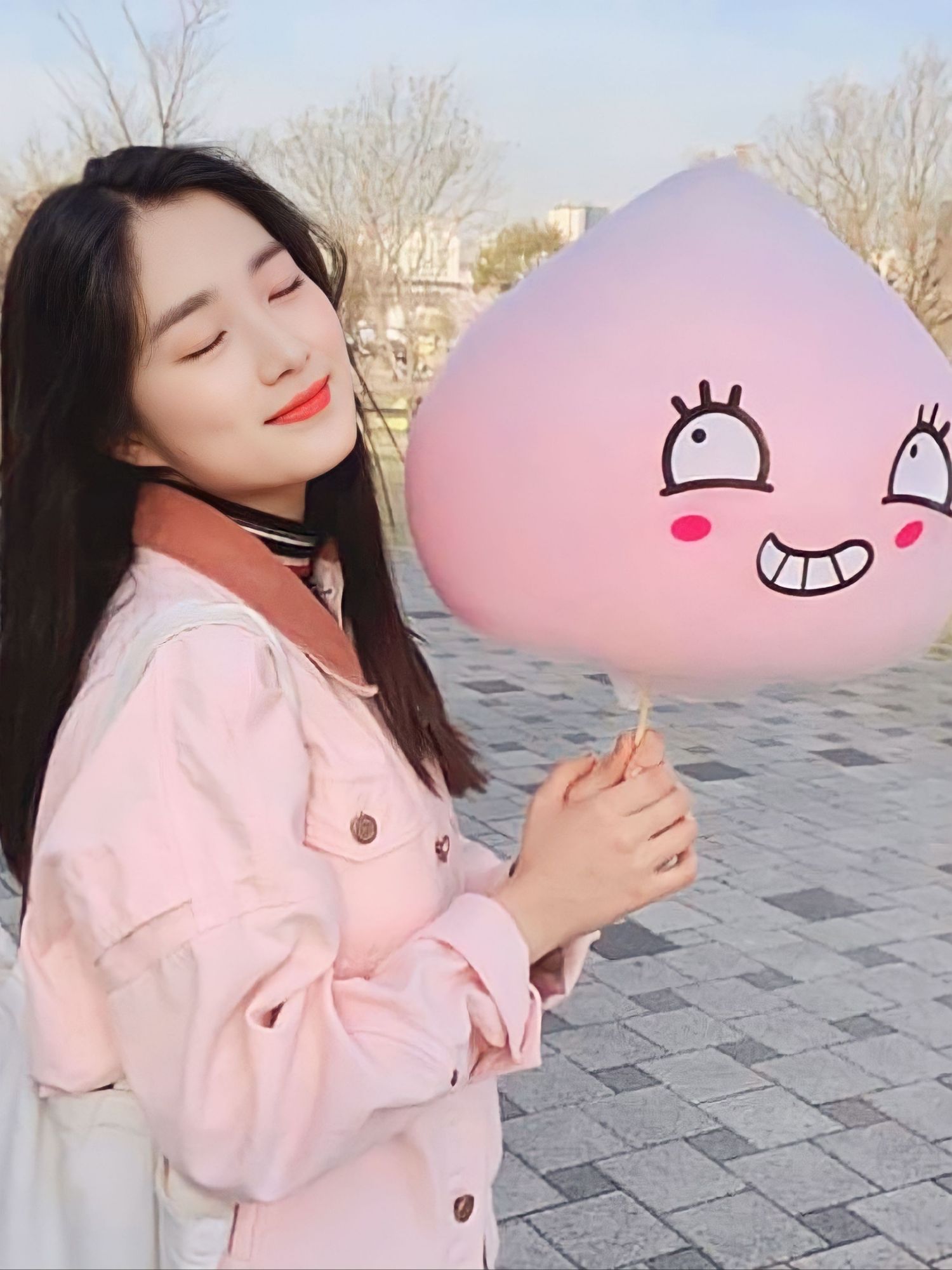 Latest photo of Kim Hyeyoon