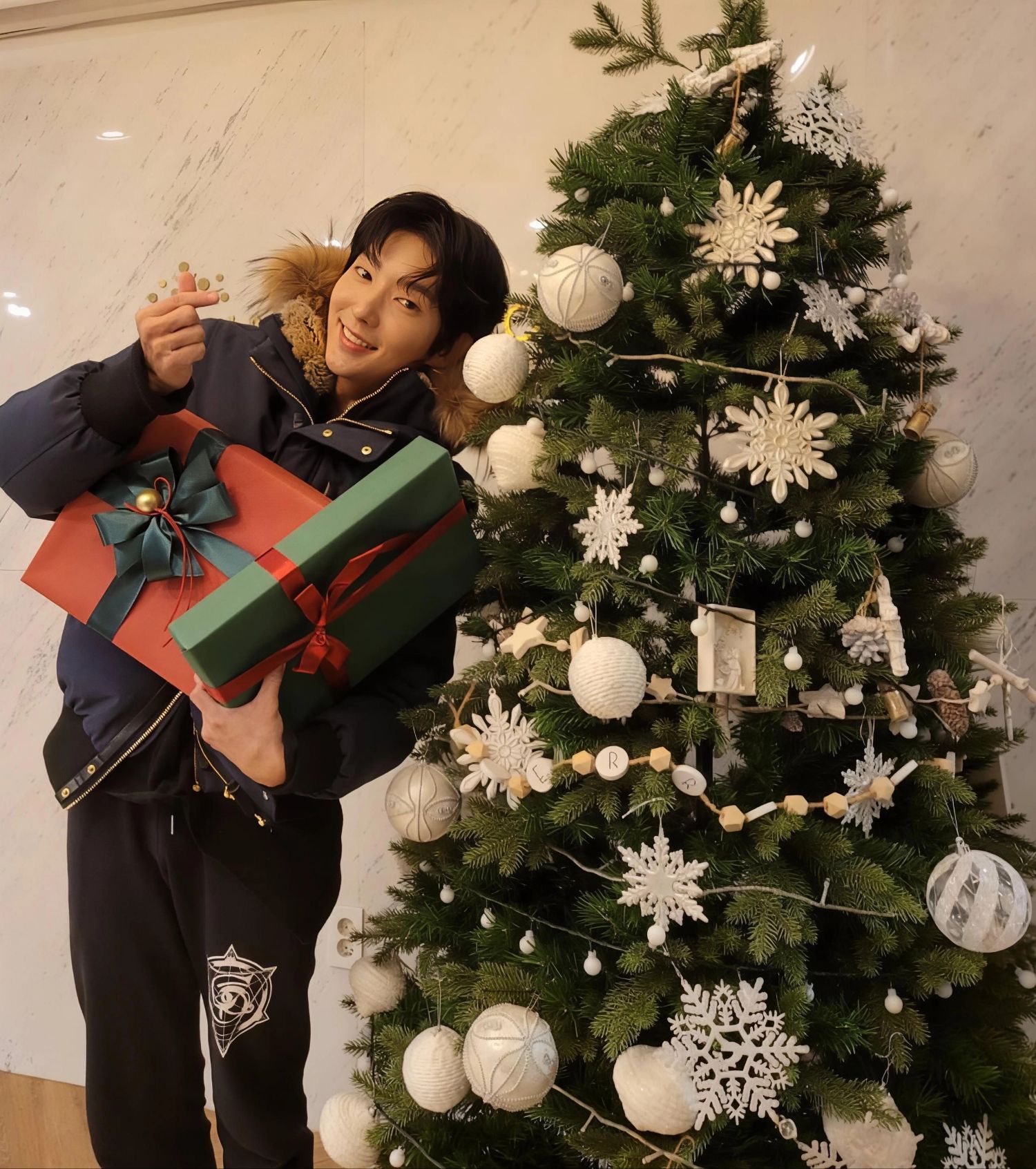 Foto kegiatan terbaru dari Lee Joongi