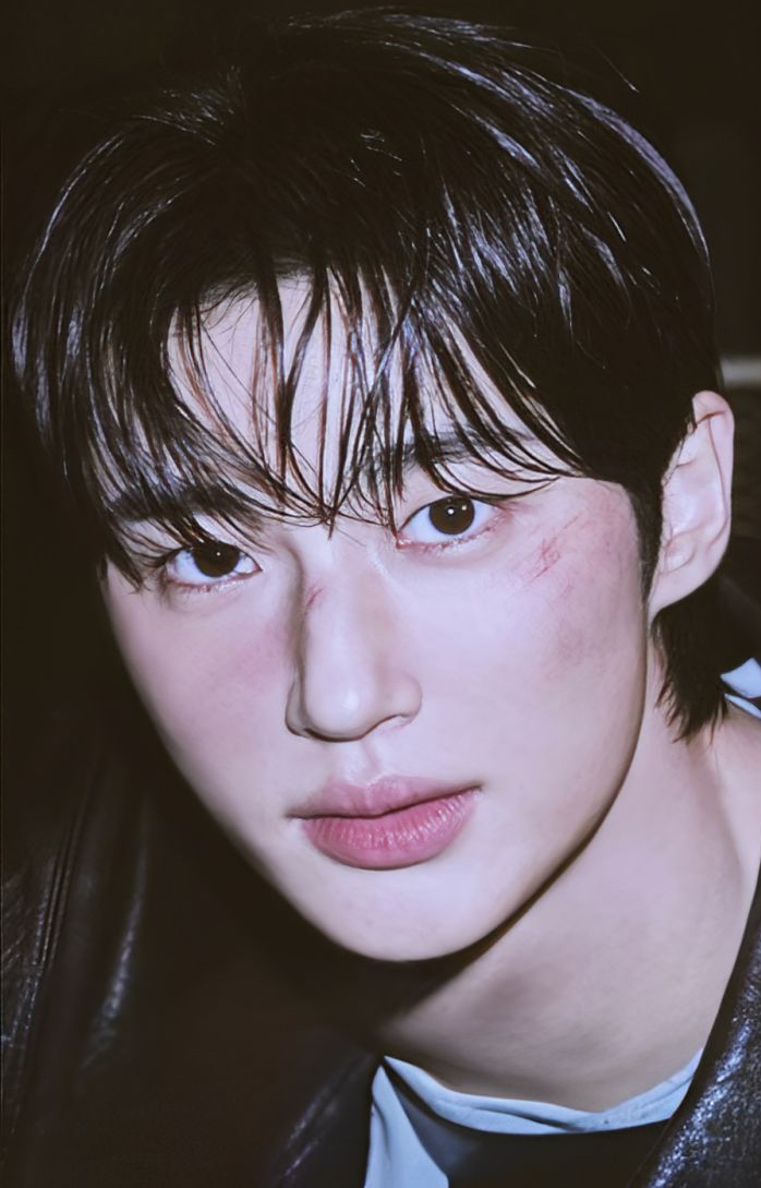 Recent activity shot of Byeon Wooseok