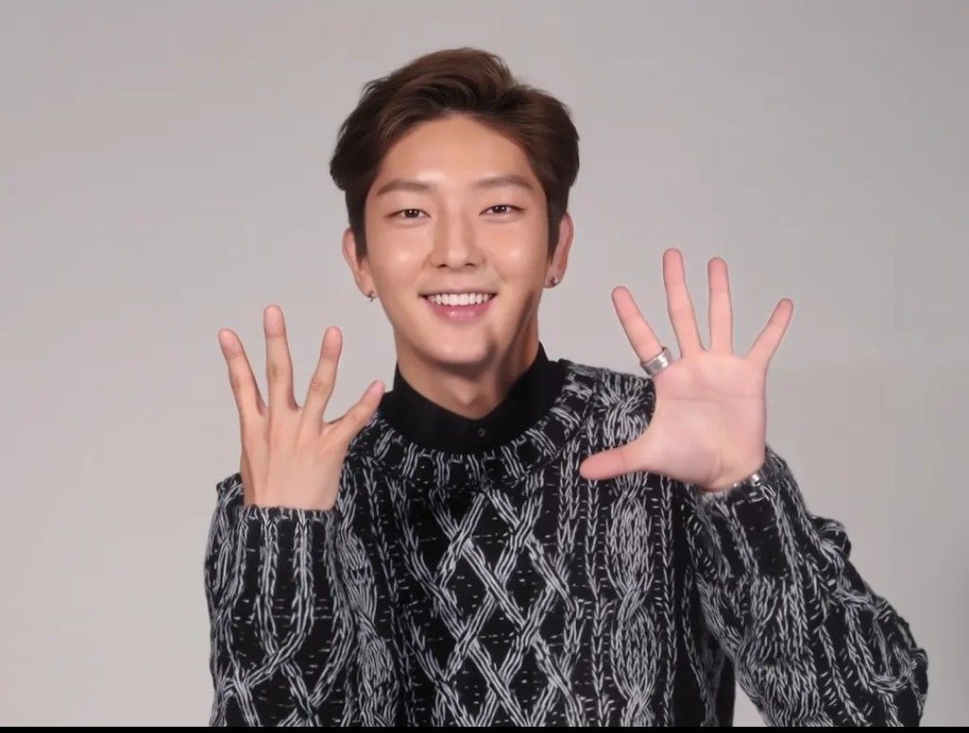 Recent activity shot of Lee Joongi