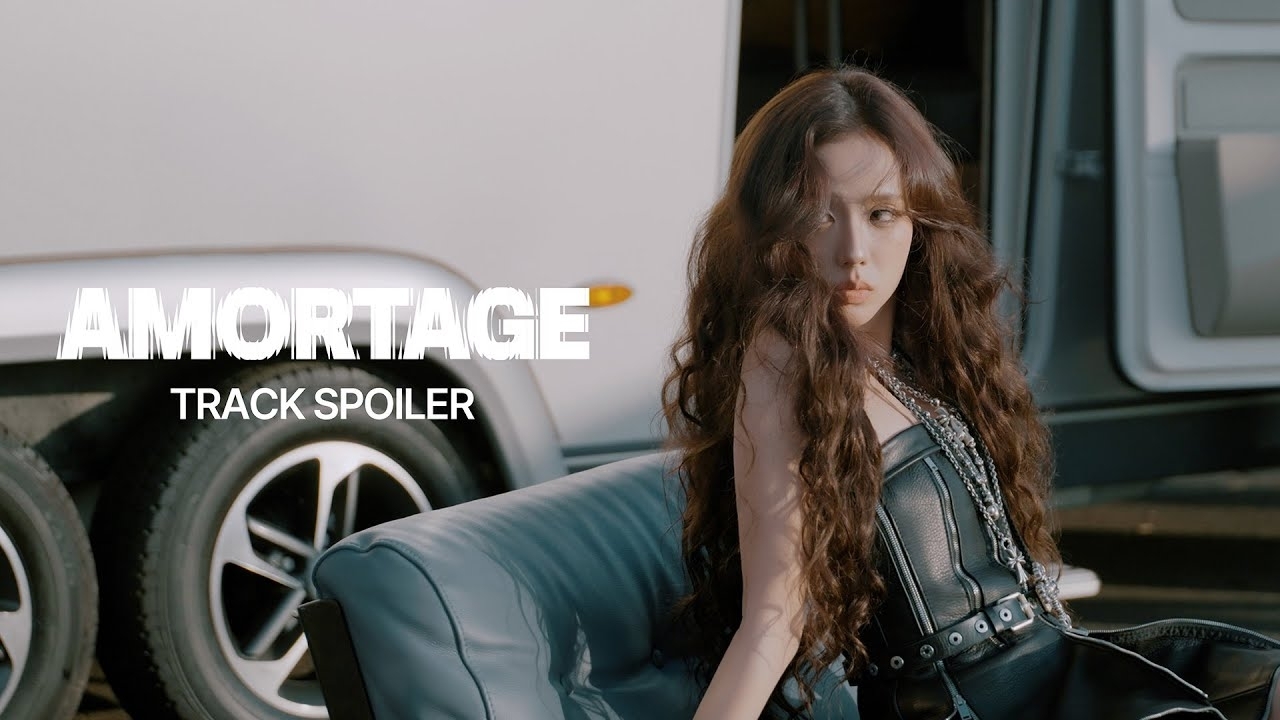 Behind-the-scenes cut of Jisoo (1995)