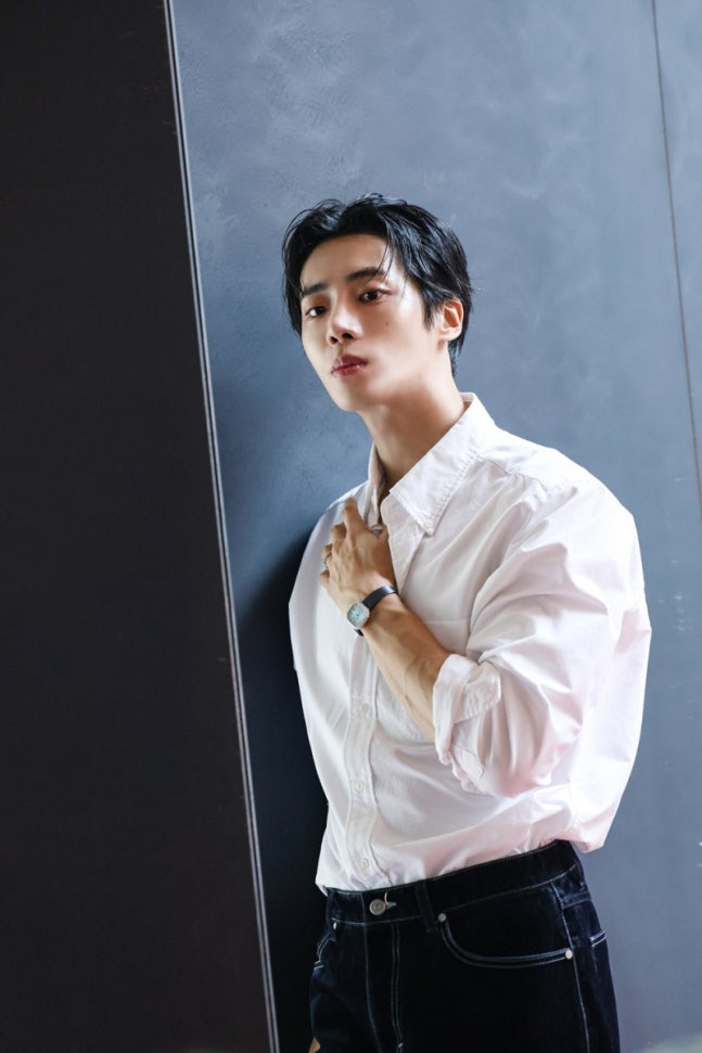 A moment captured by a fan of Choo Youngwoo