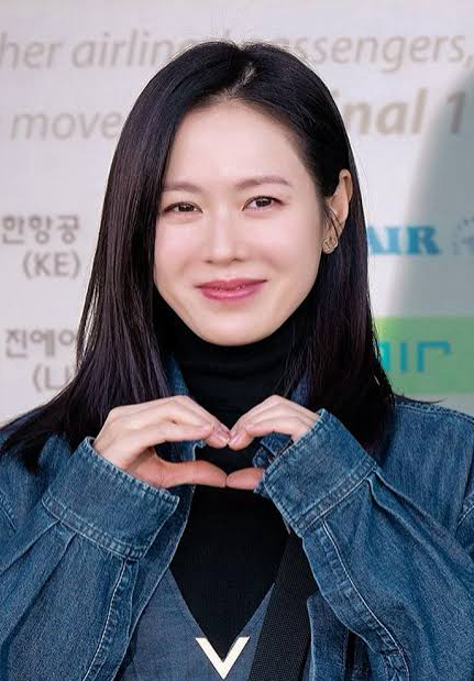 손예진 최근 활동샷