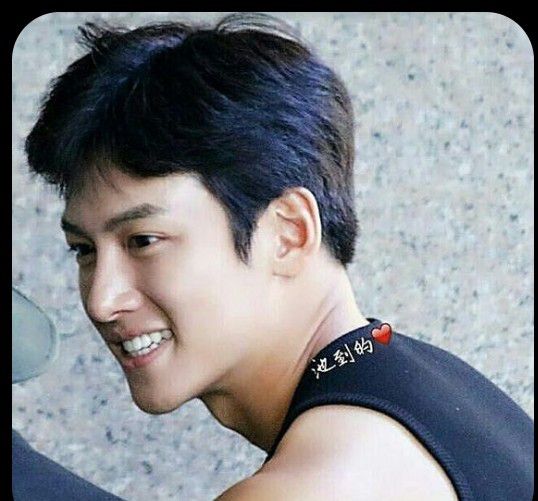 Behind-the-scenes cut of Ji Changwook