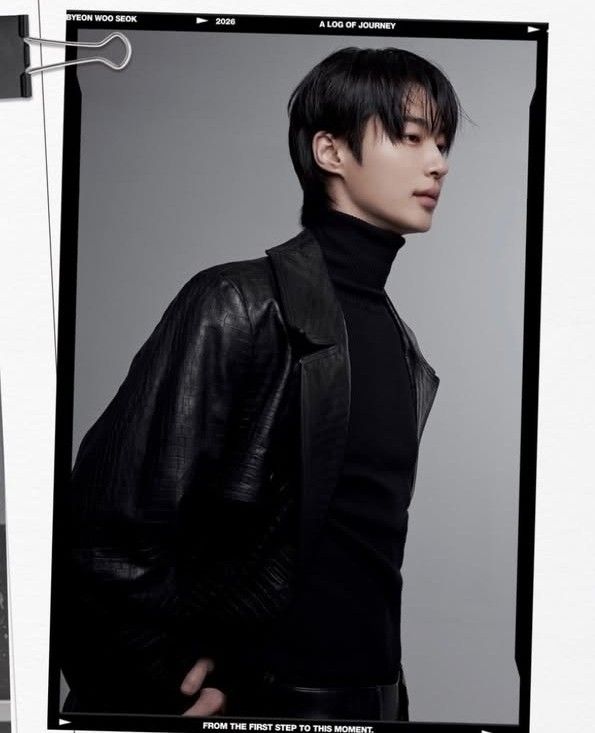 Latest photo of Byeon Wooseok