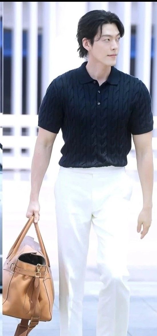 Today's popular wallpaper in Kim Woobin community