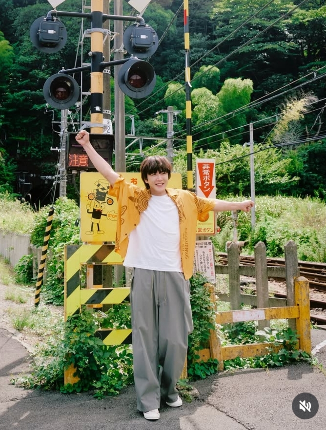 Latest photo of Jang Geunsuk