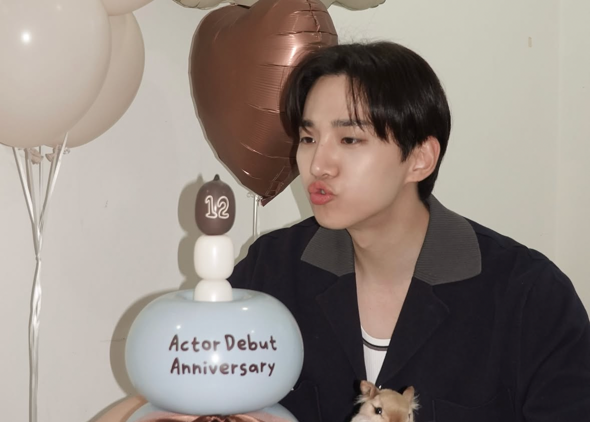Recent activity shot of Lee Junho