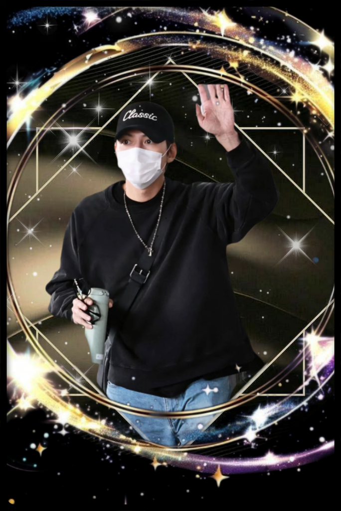 Behind-the-scenes cut of Ji Changwook