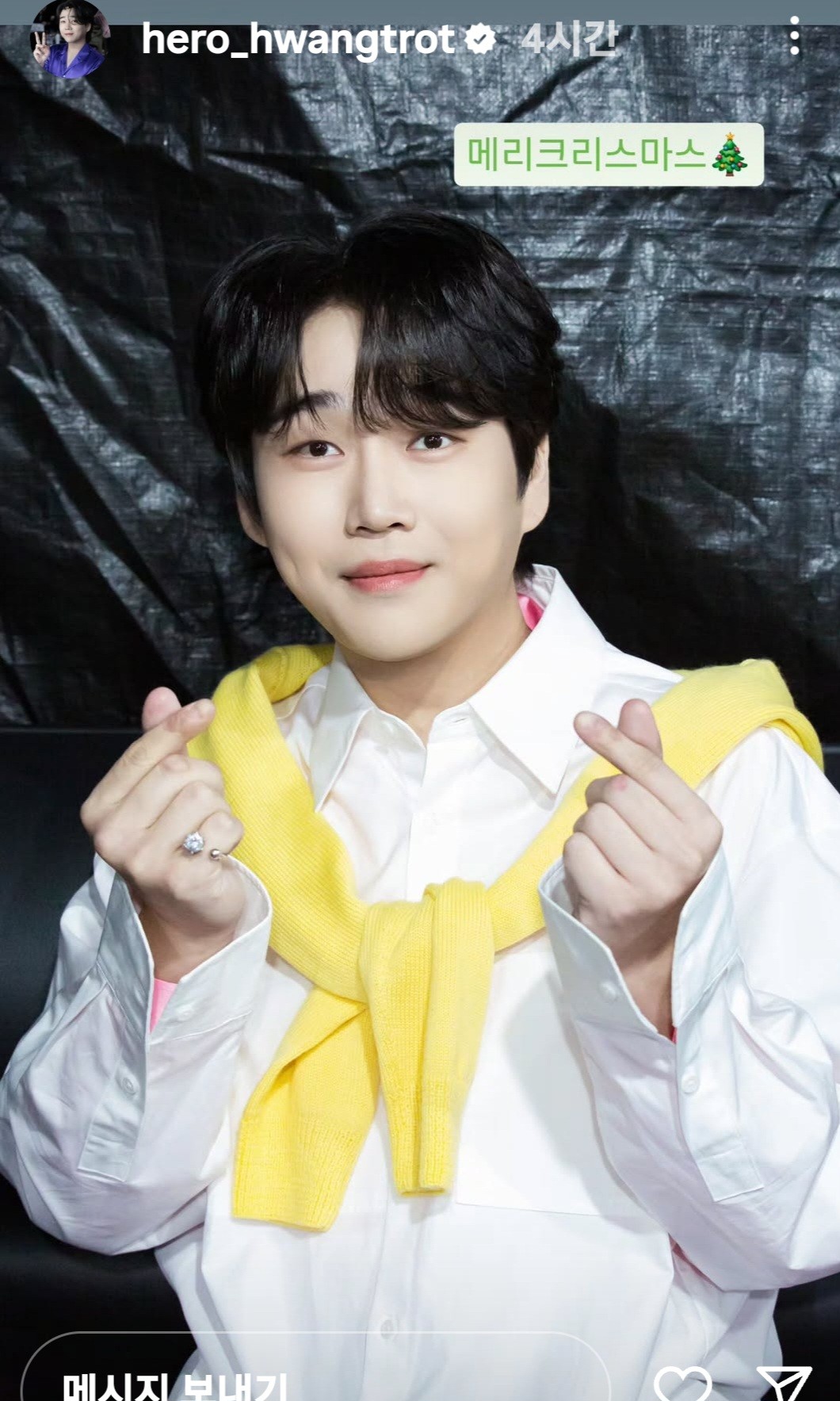 Today's popular wallpaper in Hwang Youngwoong community