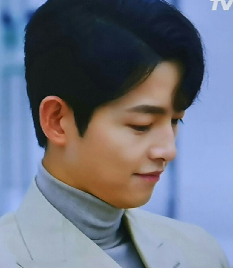 Momen yang diabadikan oleh penggemar Song Joongki