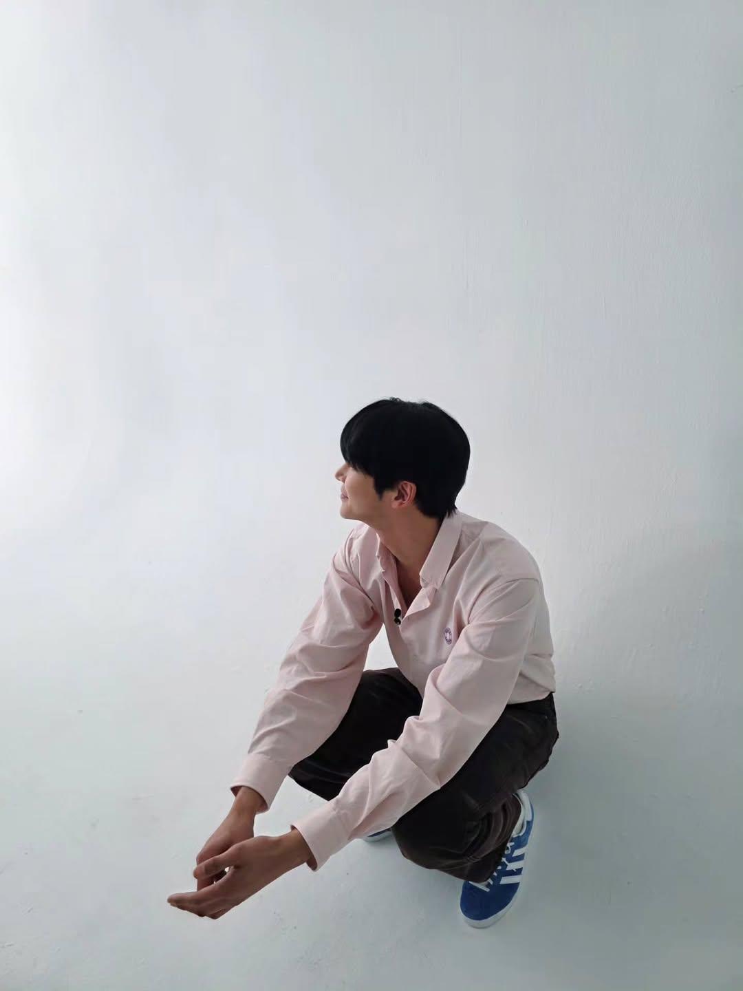 Foto terbaru dari Rowoon
