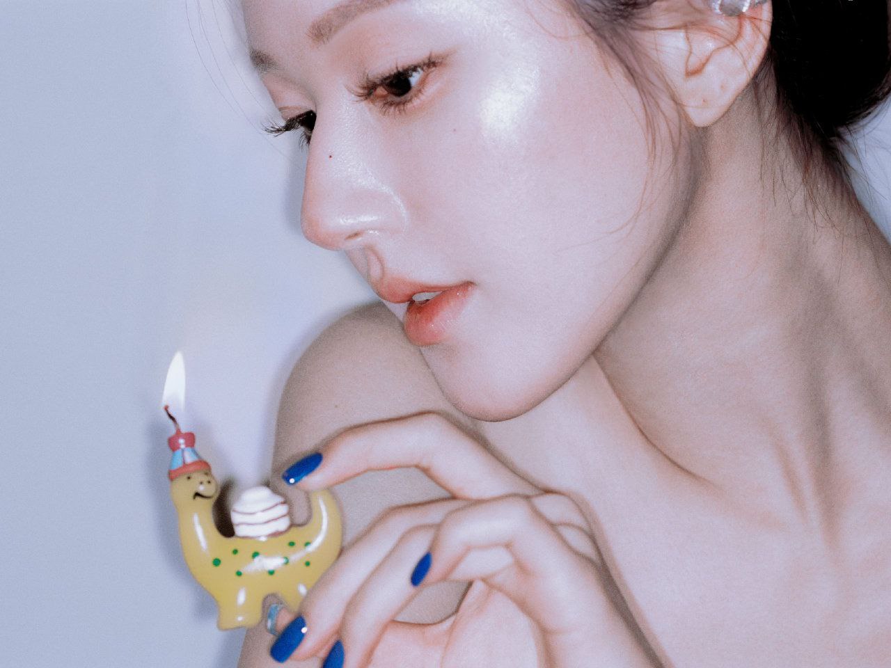 Recent activity shot of Zhao Lusi