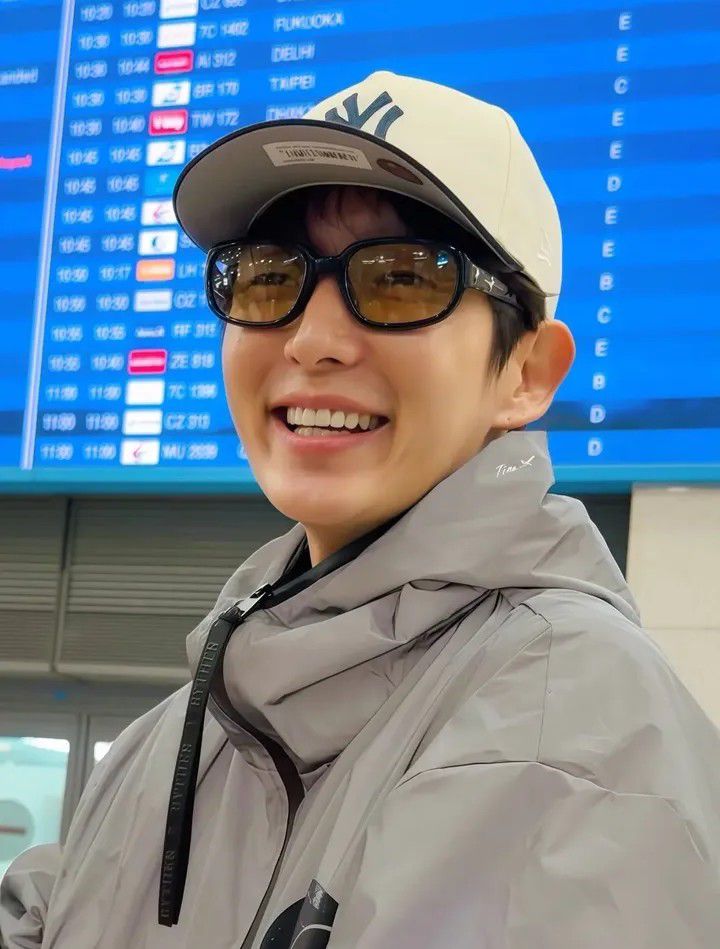 Latest photo of Lee Joongi