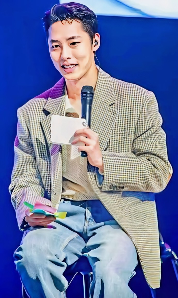 Lee Jaewook background image recommended by Choeaedol Celeb fandom
