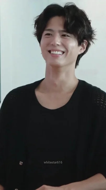 Recent activity shot of Park Bogum