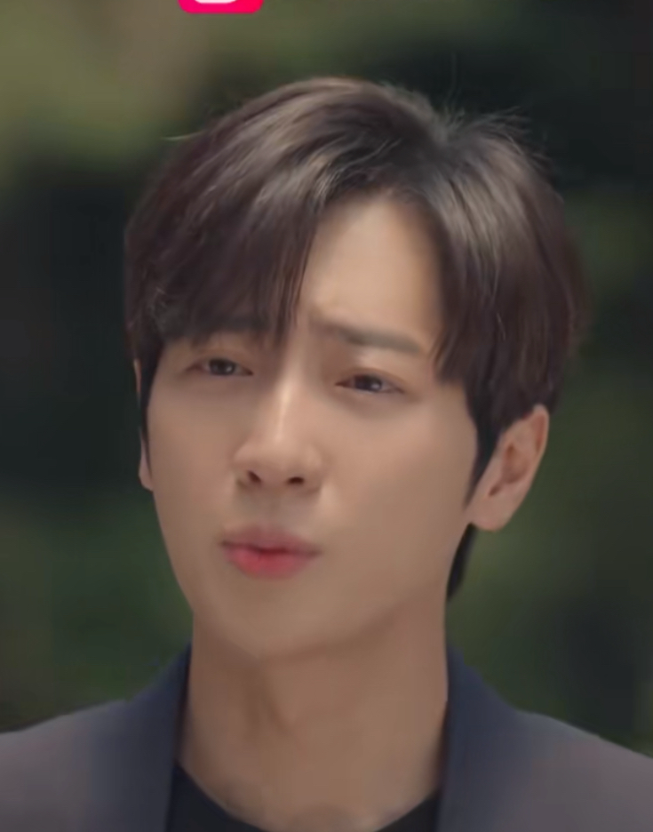 Recent activity shot of Lee Sangyeob