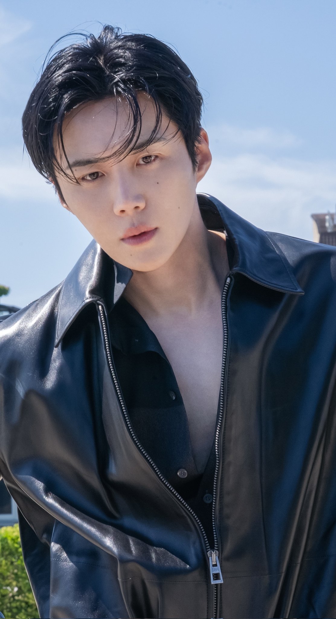 Today's popular wallpaper in Kim Seonho community