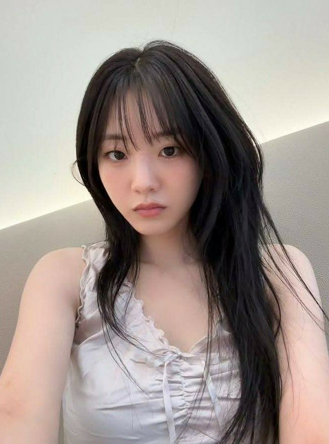 Recent activity shot of Cho Yihyun