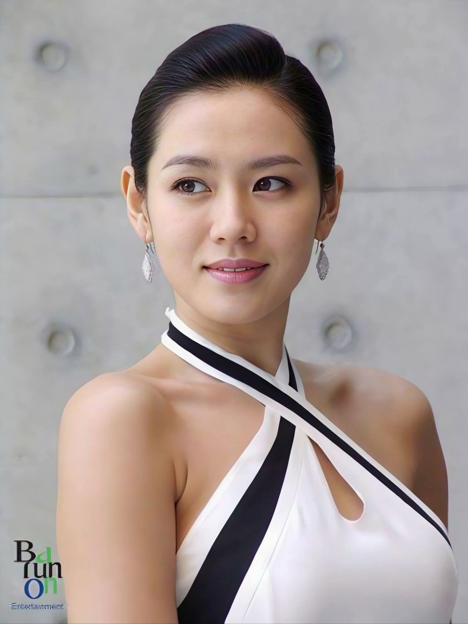 Behind-the-scenes cut of Son Yejin