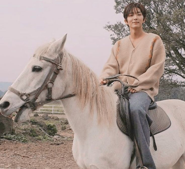 Latest photo of Lee Joongi